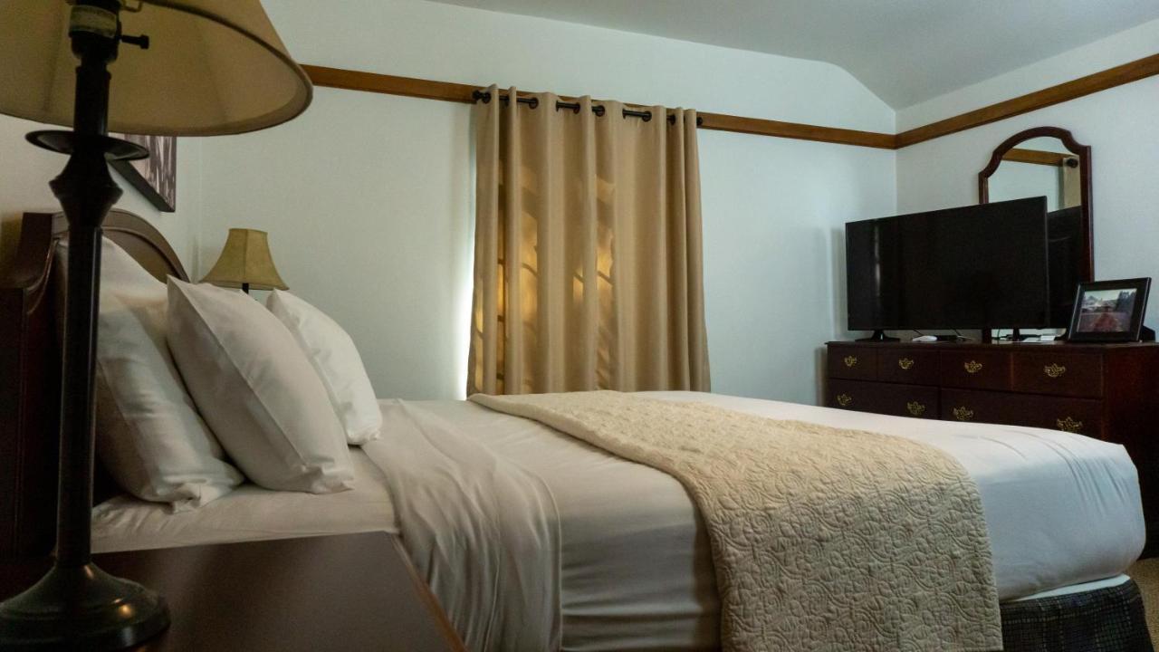Maxwelton Braes Lodge & Golf Course Baileys Harbor Ngoại thất bức ảnh